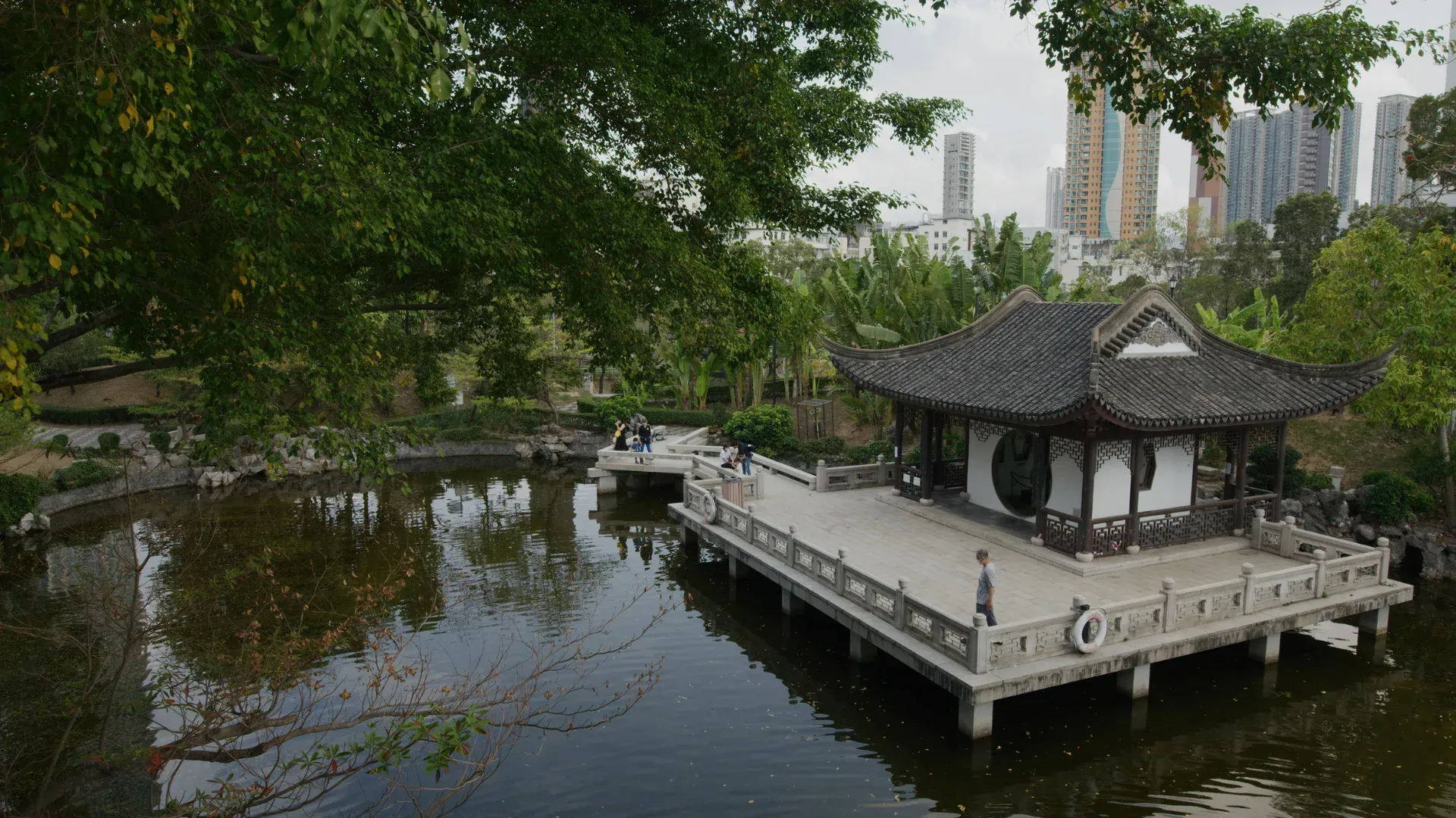 สวนสาธารณะเกาลูน (Kowloon Park)